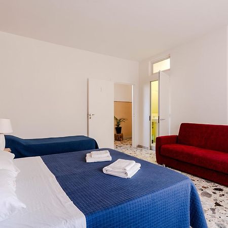 Casa Di Madre Antonia Hotel Бриндизи Екстериор снимка