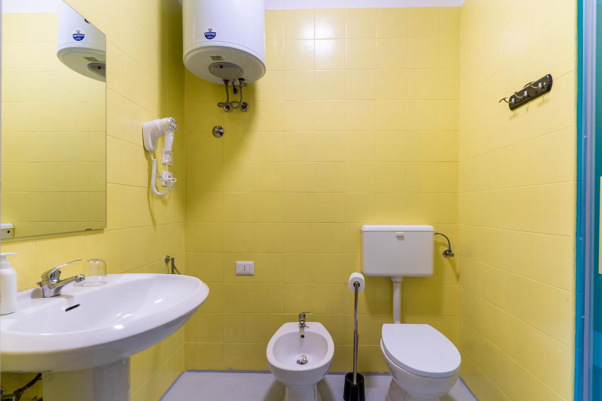 Casa Di Madre Antonia Hotel Бриндизи Екстериор снимка