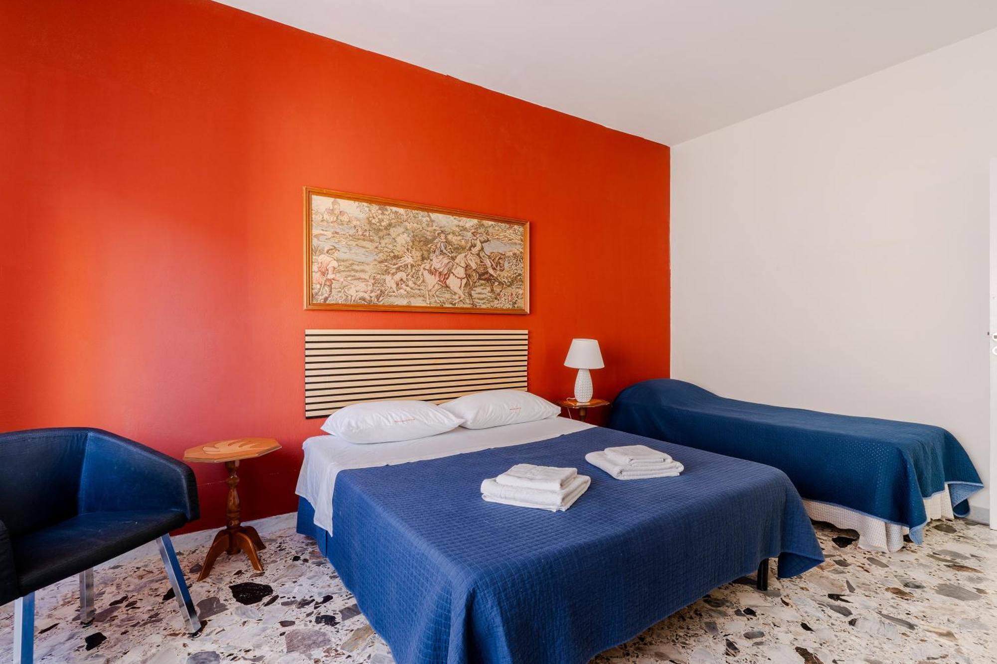 Casa Di Madre Antonia Hotel Бриндизи Екстериор снимка