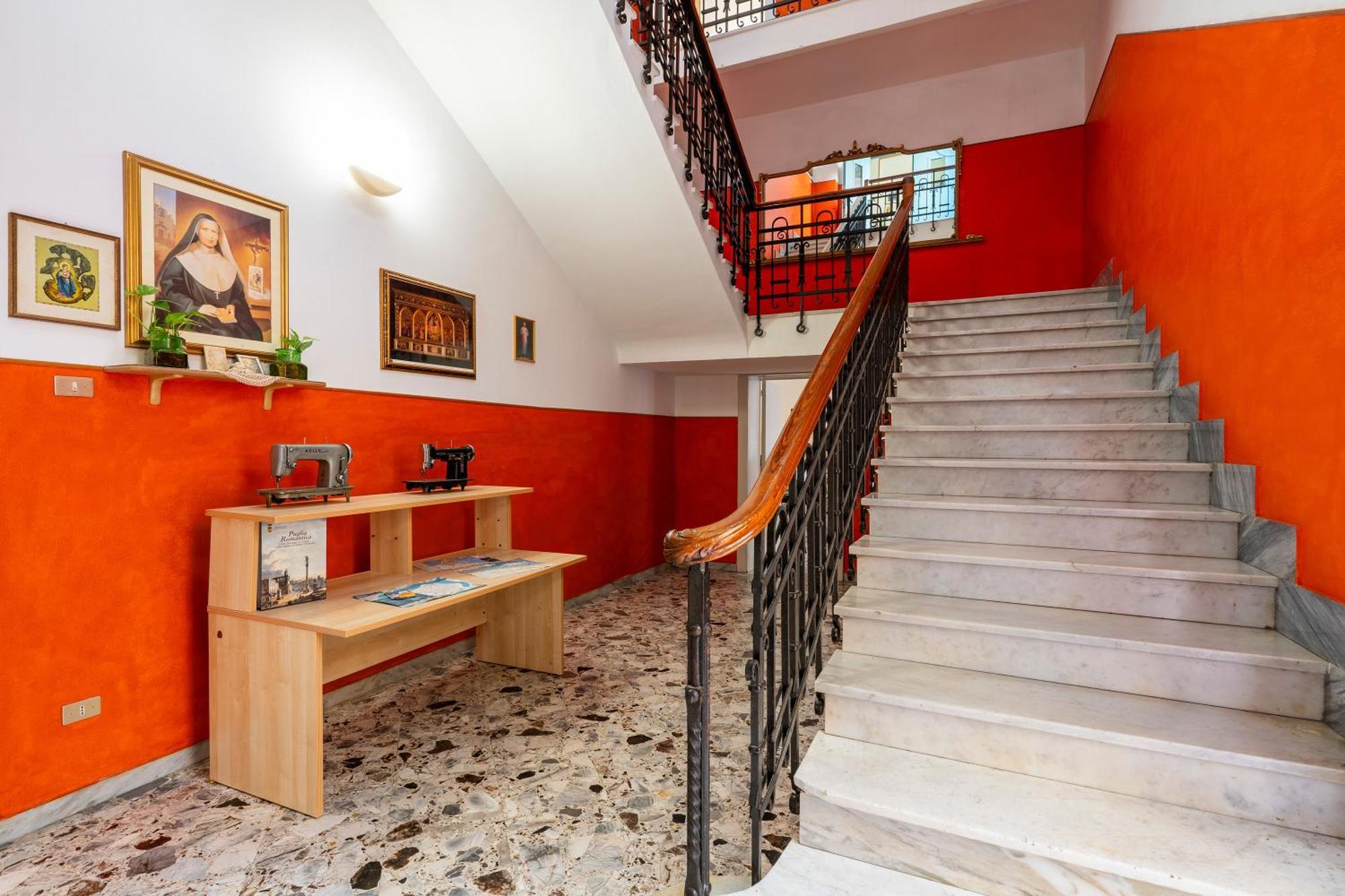 Casa Di Madre Antonia Hotel Бриндизи Екстериор снимка